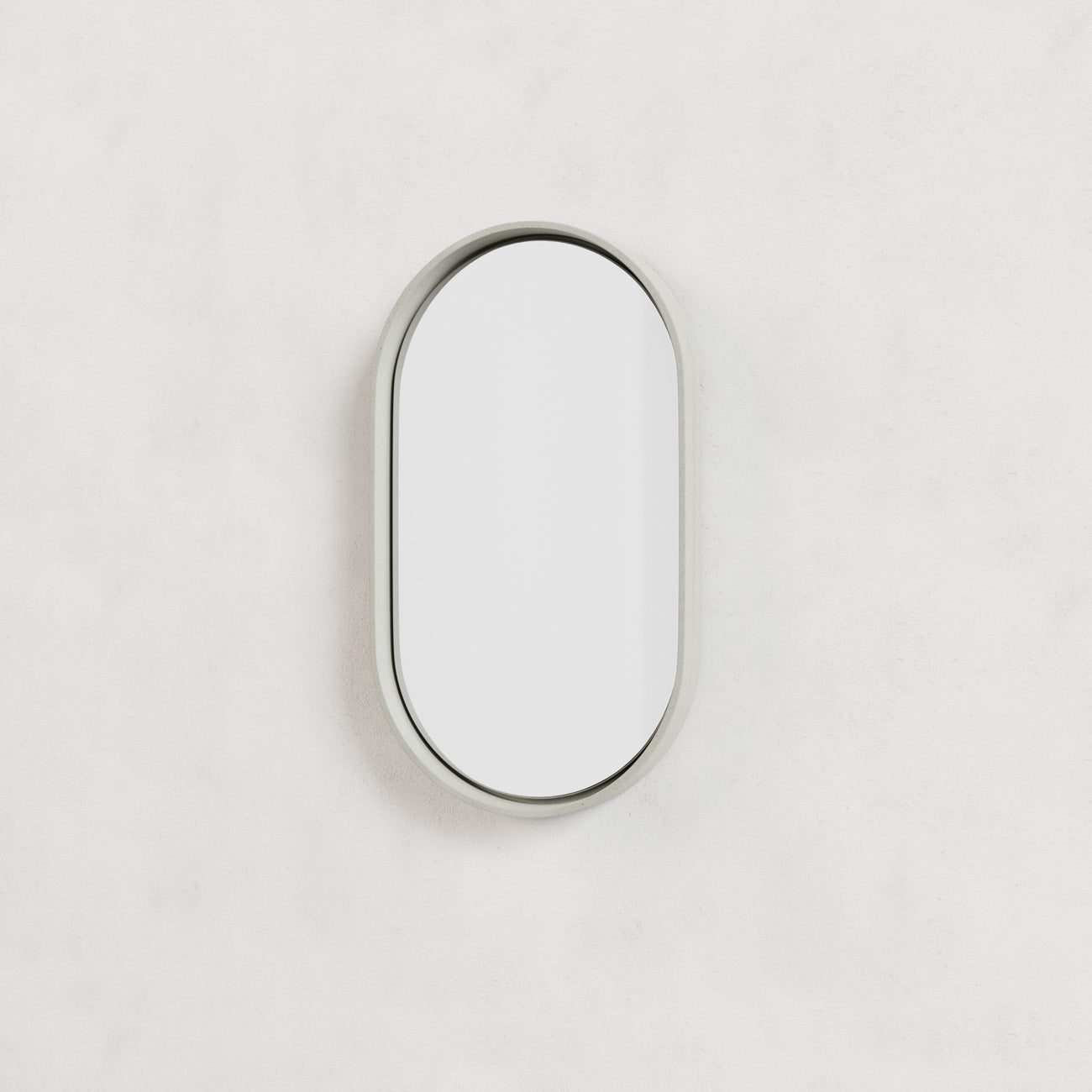700mm x 400mm / Bilby Grey