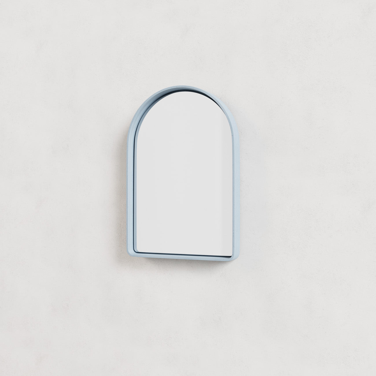 600mm x 400mm / Bluebottle