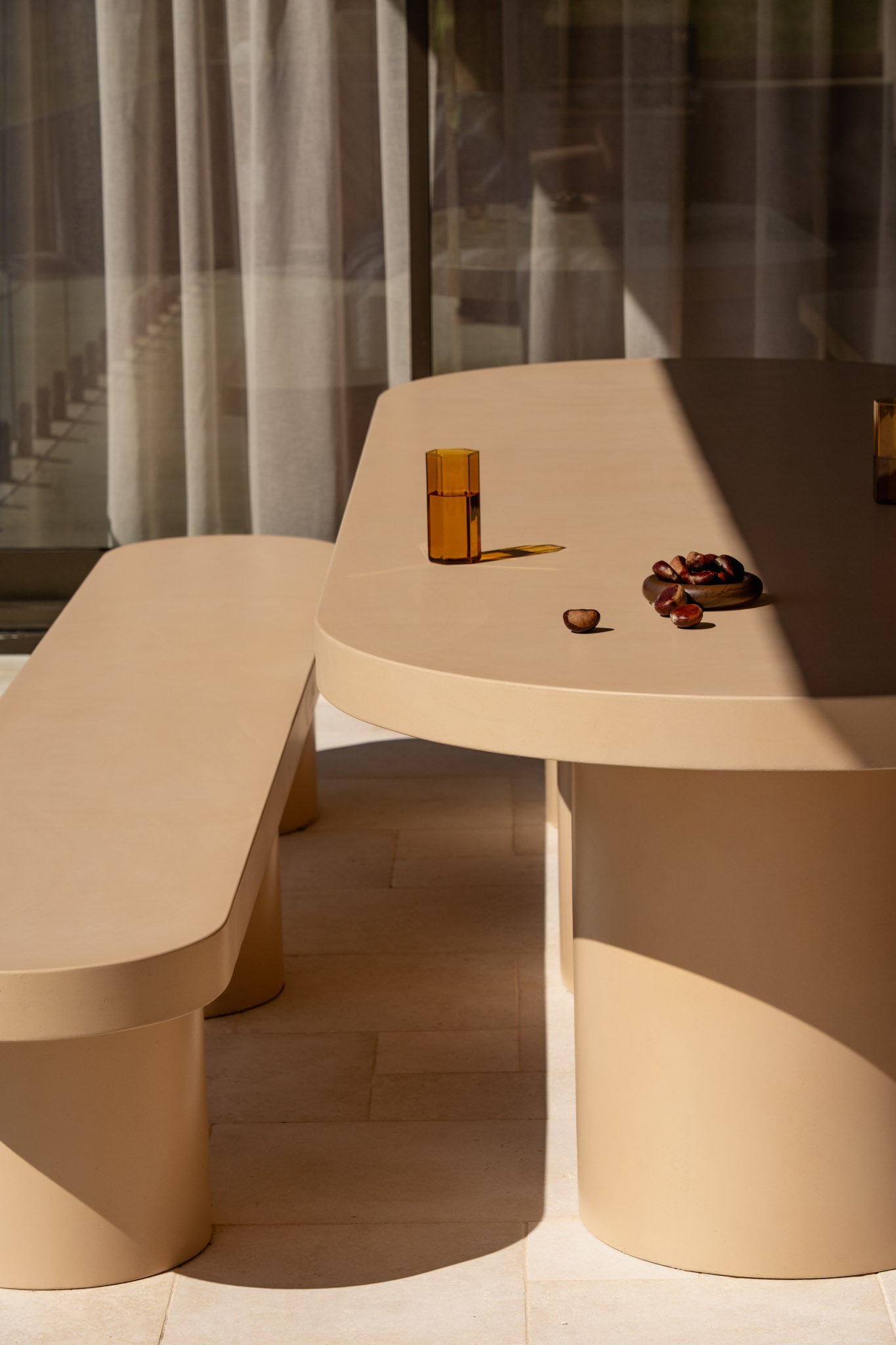 Bisque / With 2 Bench Seats