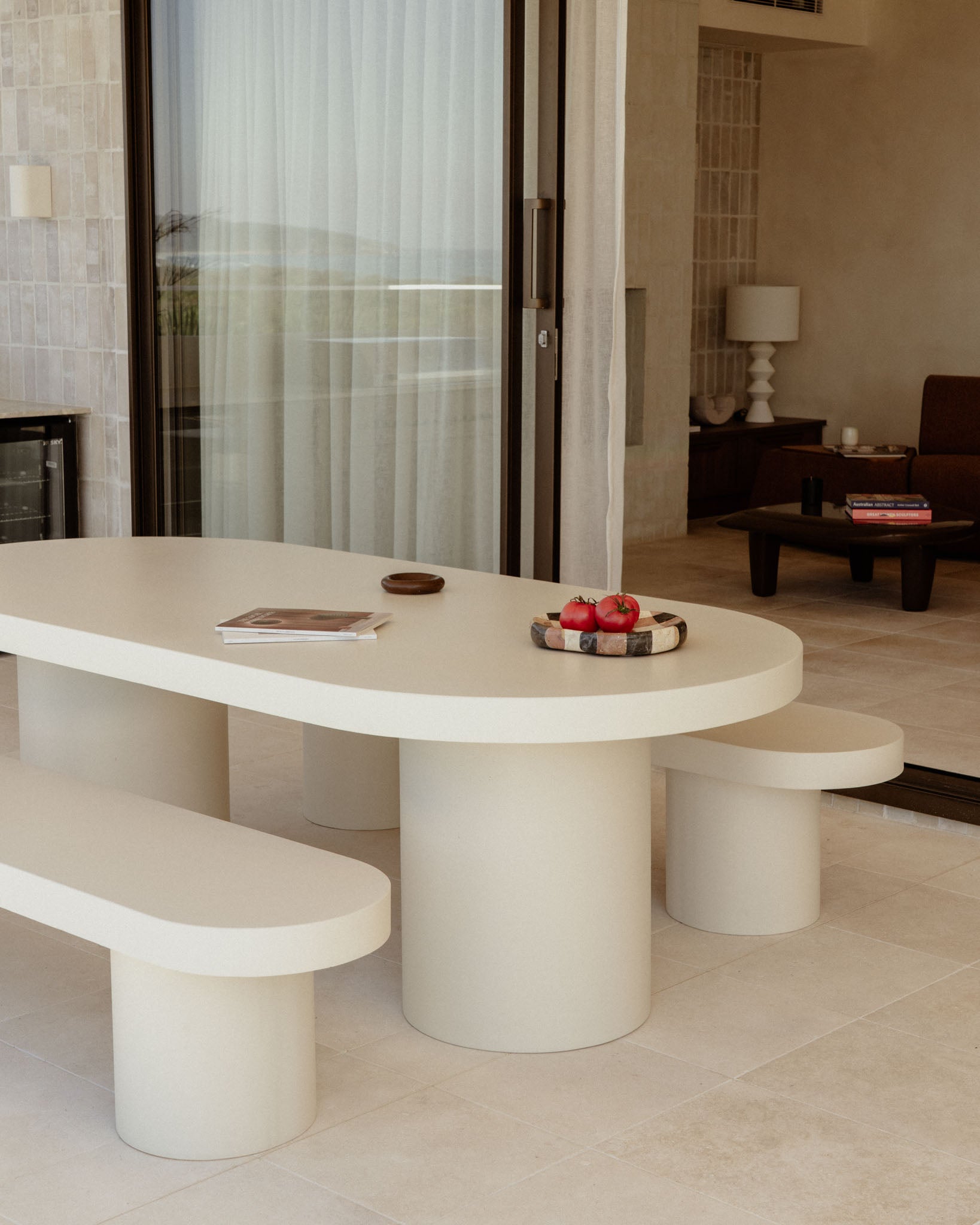 Sand / With 2 Bench Seats