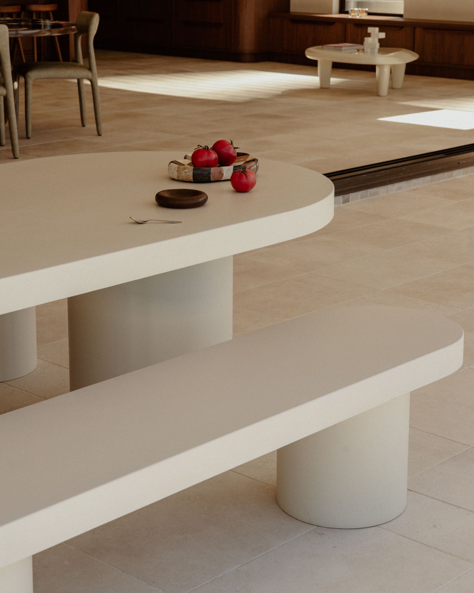 Sand / With 2 Bench Seats